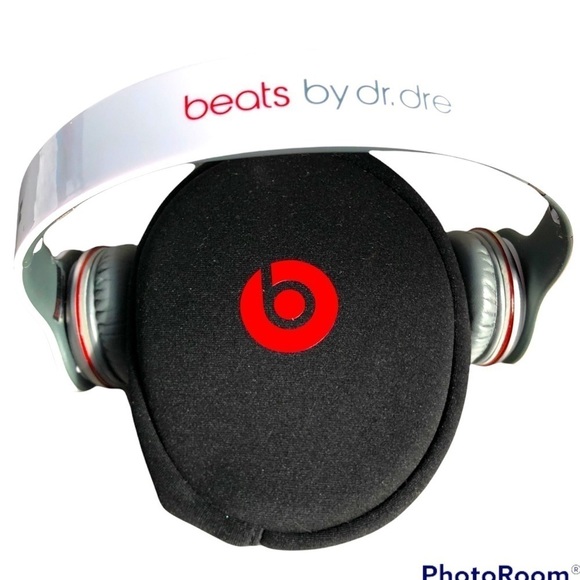 Beats By Dr. Dre Solo HD in white with silver & red - Picture 1 of 9